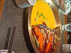 -小天鹅火锅·一线江景洪鼎旗舰店(洪崖洞店)