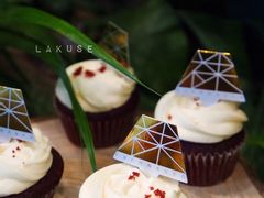红丝绒cupcake-EVERNAKED裸蛋糕(SOHO天山店)