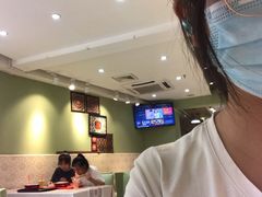 -丽丽三鲜螺蛳粉(田林路店)