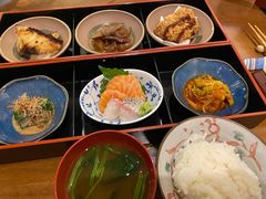 每日便当-希望日本料理(保利香槟花园店)