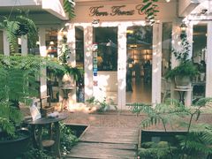 -Fern Forest Cafe