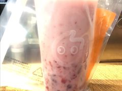莓莓酸奶-CoCo都可(湖滨银泰店B区店)