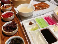 酥不腻烤鸭-小大董·烤鸭(凤凰汇店)