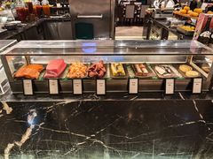 -广州万富希尔顿酒店·感趣自助餐厅·金秋蟹宴生蚝海鲜刺身