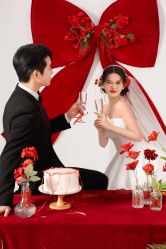 -喜爱高定婚纱摄影
