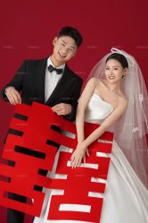 -雪中彩影婚纱摄影·微光艺术中心