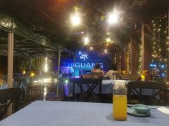 -拾光音乐餐酒吧(告庄星光夜市店)