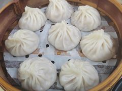 -莱莱小笼·乔艾