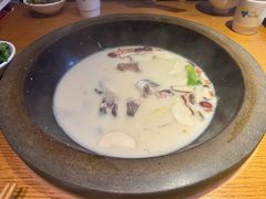 -咕嘟草帽鱼·牛奶一样的鲜鱼汤(天鹅湖万达广场店)