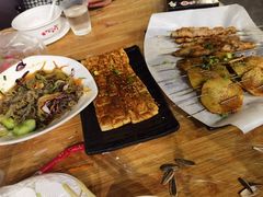 -老街烧烤大排档·地道湖北菜·龙虾馆(汉口火车站店)
