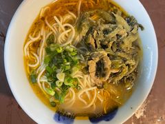 酸菜肉丝面-兵哥豌豆面(雅颂居店)