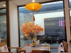 -毛辣果·贵州红酸汤牛肉火锅(西单店)