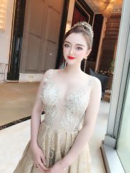 -艾米丽婚纱礼服