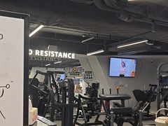 -超鹿运动(达信大厦店)