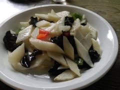 木耳炒山藥-邵老爹老杭州白斩鸡·家常菜(建国北路店)