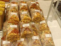 -好利来(上海长宁龙之梦店)