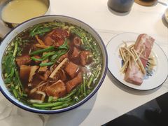 -镇南锅盖面馆(解放路店)