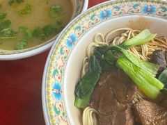 -金杨拉面王小吃面馆·牛三宝面·红烧牛肉粉