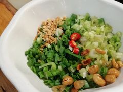 味碟-蜀滋香鲜鱼美蛙火锅(339店)
