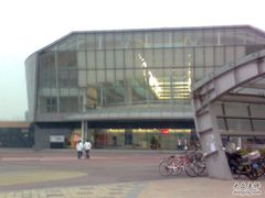 -上海大学生体育中心游泳馆(松江店)