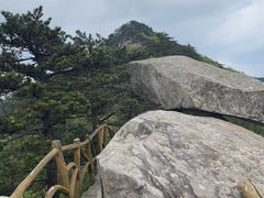 -罗田薄刀峰风景区
