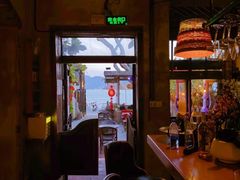 -城墙外BAR