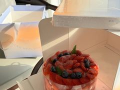 -山与蓝·轻糖鲜果蛋糕(勒泰店)