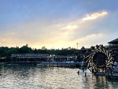 -茅山东方盐湖城景区