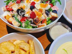 老教堂色拉-JINNS锦时 steak&pizza(浸信会礼拜堂旧址店)
