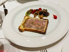 传统猪肉鹅肝批-福楼法餐厅FLO