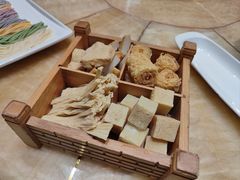 -海鲨湾海鲜会馆(百家湖1912店)