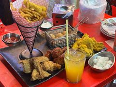 -BHC炸鸡(明洞总店)