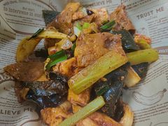 -红渡小香·牛肉麻辣香锅(车站南路店)