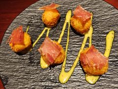 -MONICH牛排融合餐厅(和义大道购物中心店)