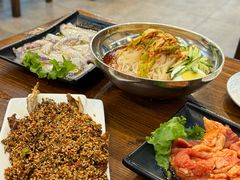 -韩风烤牛肉冷面店