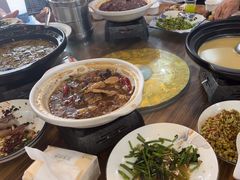 -记忆湘菜馆(芙蓉镇店)