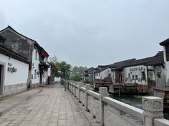 -佬钱湾仔(衣裳街店)