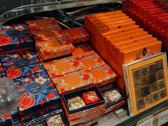 -VENCHI 闻绮(上海佛罗伦萨小镇店)