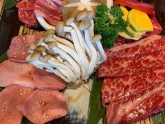 炼瓦家烤肉拼盘-炼火烤肉店
