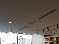 -魔方城市书房(中街益田店)
