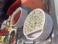 -龍歌自助小火锅(芝罘万达店)