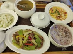 -臻康乃馨月子中心(集美店)