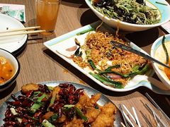 -街角等你.大连海鲜烧烤.经典铁板海鲜串(西安路店)