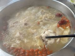 -光头药膳鸡(莱茵小镇店)
