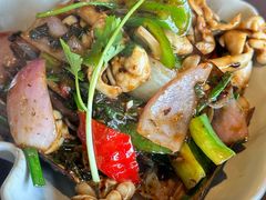 -大头虾越式风味餐厅(光明广场店)