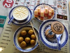 -广信牛奶甜品世家(台东店)
