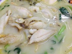 -明呈黄鱼面馆(斜土路店)