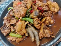 -八两八金·莱芜特色炒鸡(市南漳浦路店)