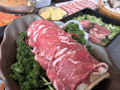 -楠小云·云南鲜牛野生菌自助火锅(九眼桥店)