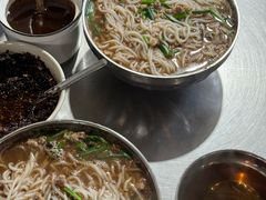 -正宗杨记普洱酸醋米线(总店)